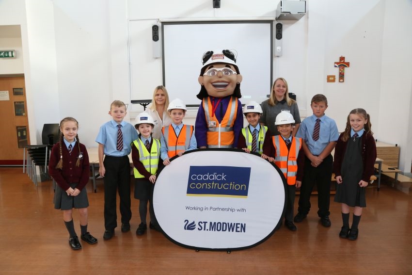 Caddick join forces with St Modwen to teach site safety to Liverpool school children